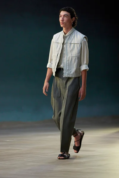 Look 21